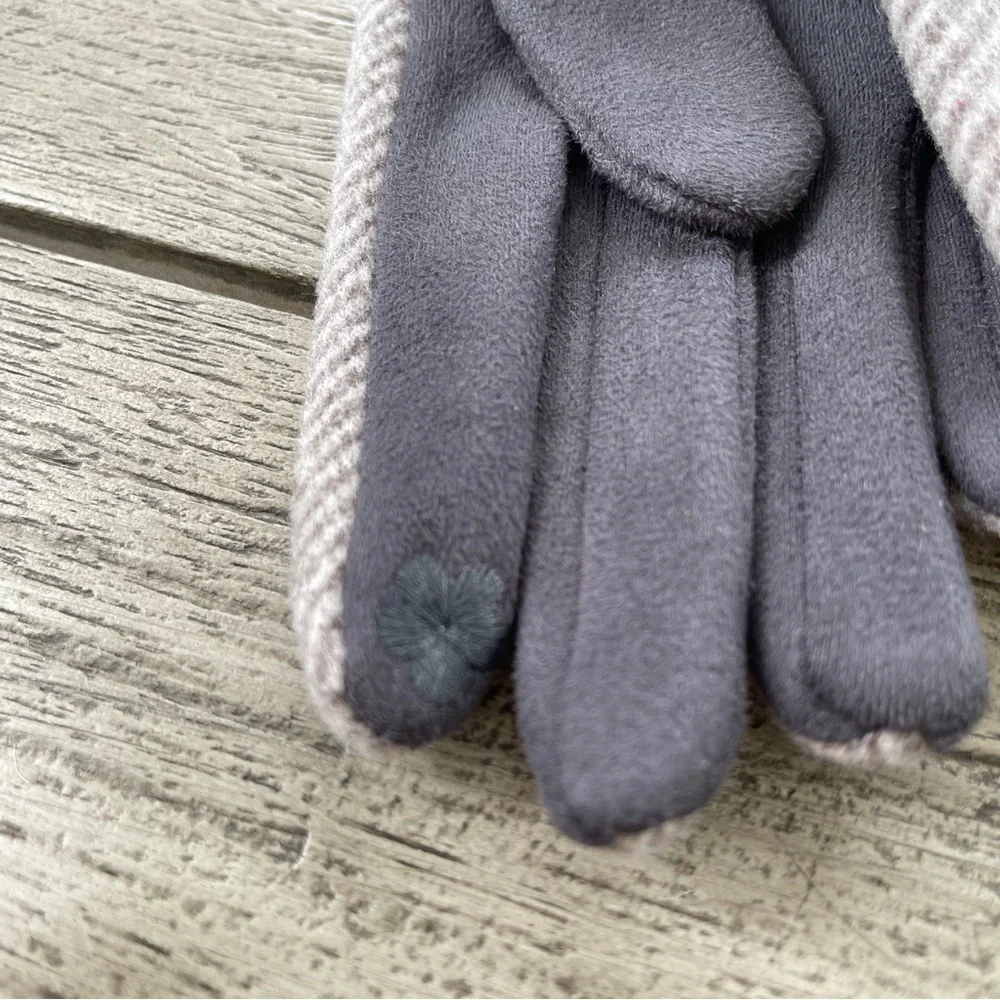 Charlie Paige Gray Fur-Trimmed Herringbone Technology Friendly Gloves NWT